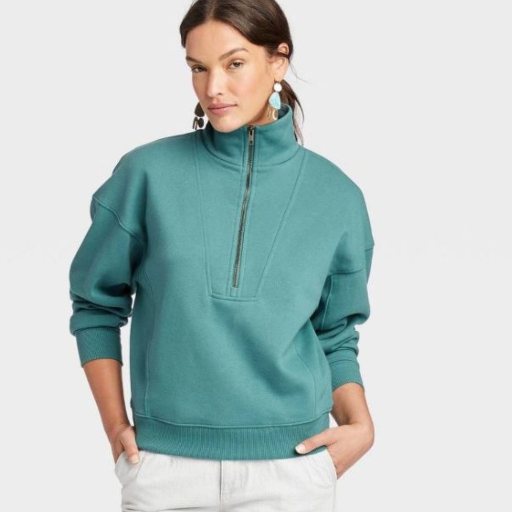 Universal Thread Quarter Zip and High Rise Pull On Short set